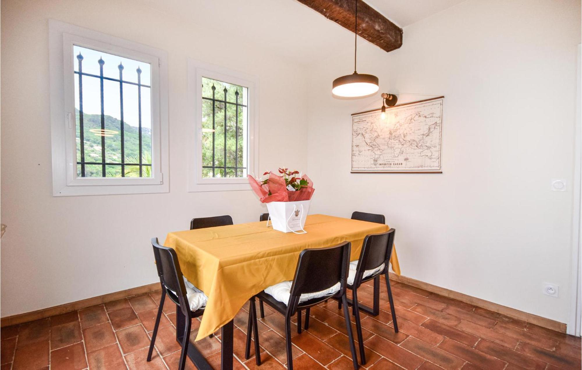 Awesome Apartment In Saint-Jeannet With Kitchen Exterior foto